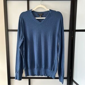 [L] Banana Republic Blue V-Neck Silk & Cashmere Blend Long Sleeve Sweater